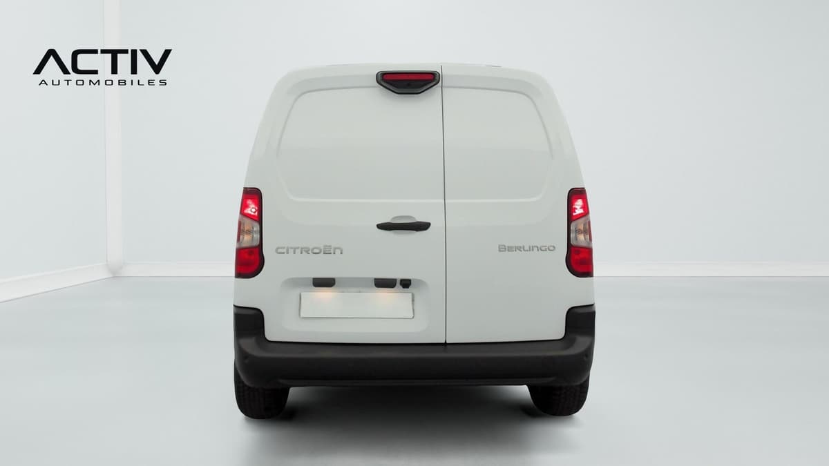 Citroën Berlingo Van : face arrière avec portes battantes tôlées et feux rouges