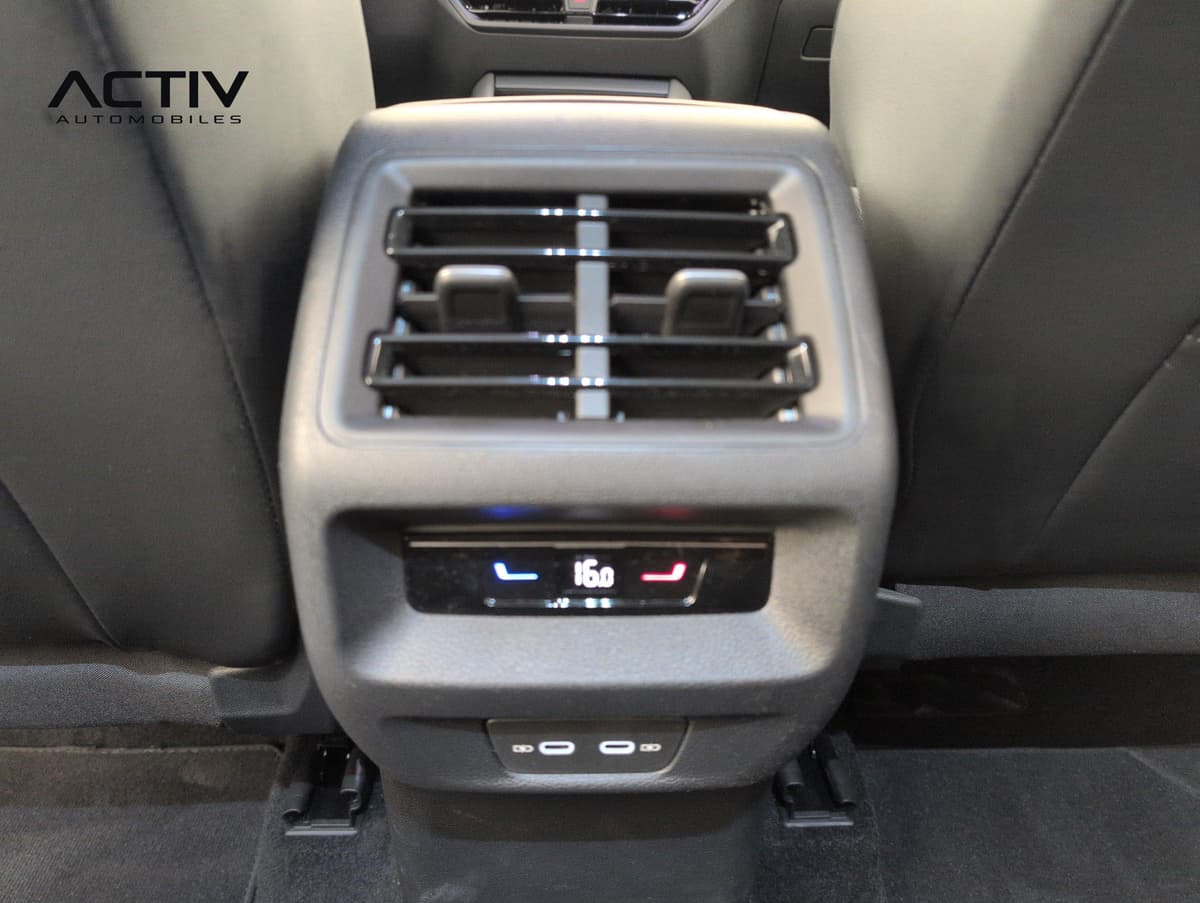 Volkswagen Tiguan : aérateurs arrière avec commande de température et deux prises USB C