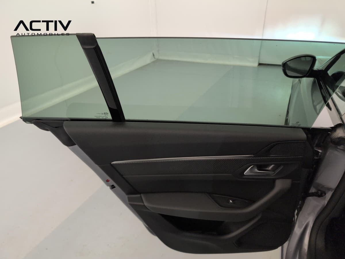 Peugeot 508 SW Hybrid 225 e-EAT8 Allure 2025 d'occasion — photo 13 sur 20