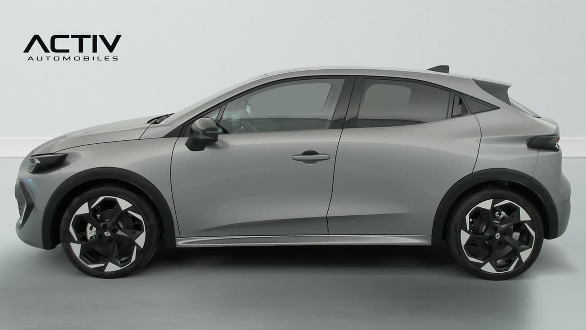 Renault Clio 6 : profil gauche d'une citadine grise avec jantes bicolores noir et argent