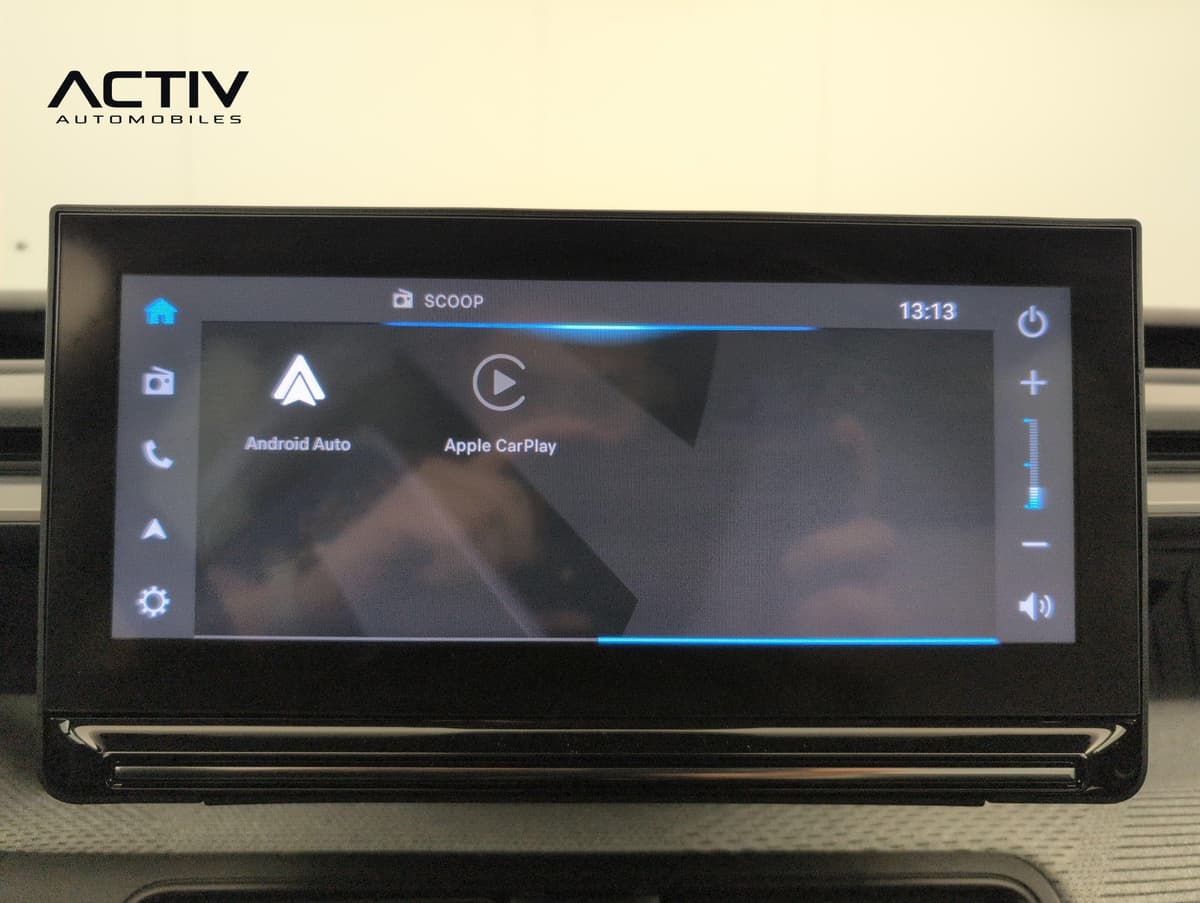 Citroën C3 : écran tactile central avec icônes Android Auto et Apple CarPlay