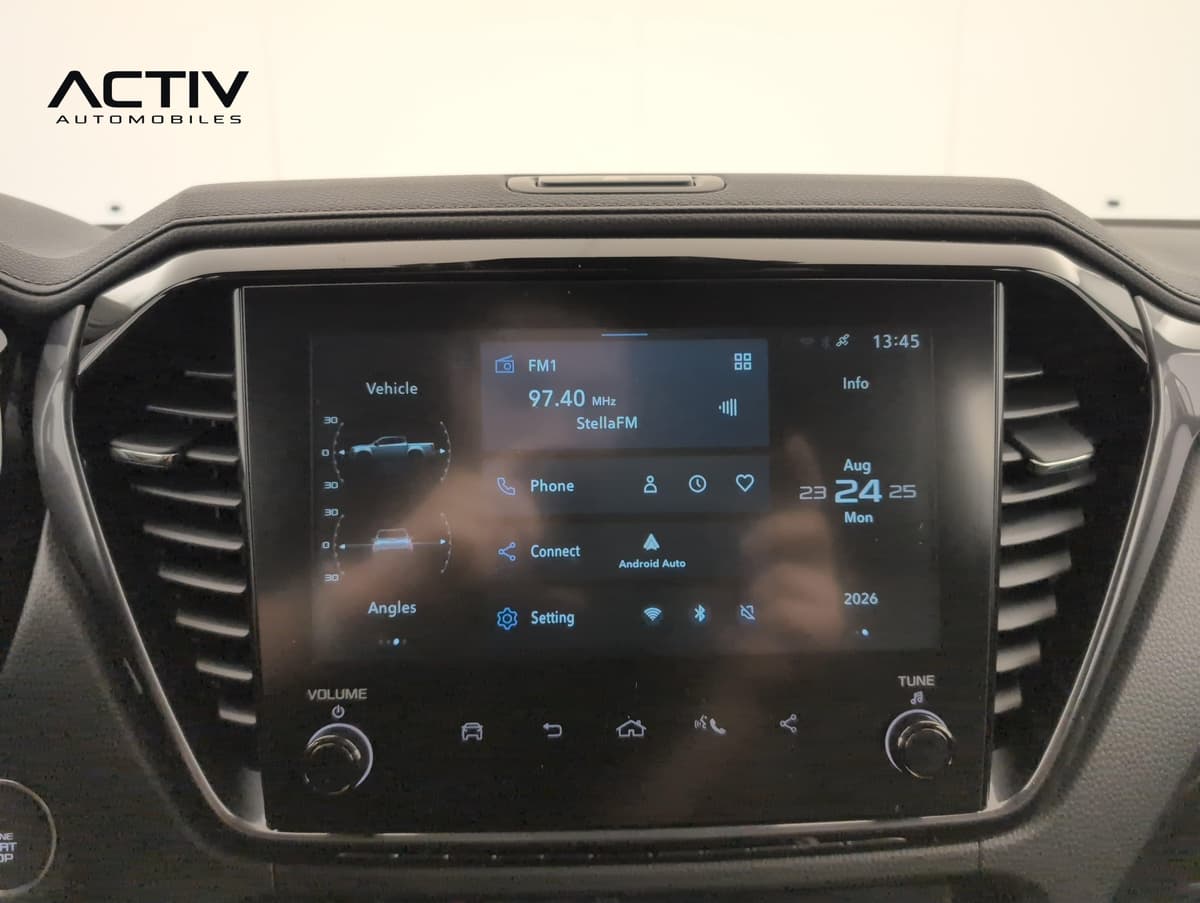 Isuzu D-MAX : écran tactile multimédia avec radio, téléphone et Android Auto