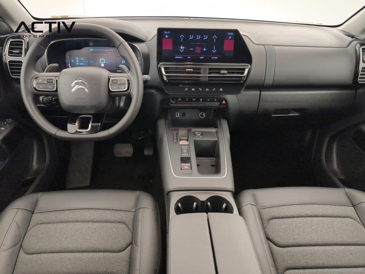 Citroën C5 Aircross : planche de bord avec écran tactile, combiné numérique et console à sélecteur de vitesses