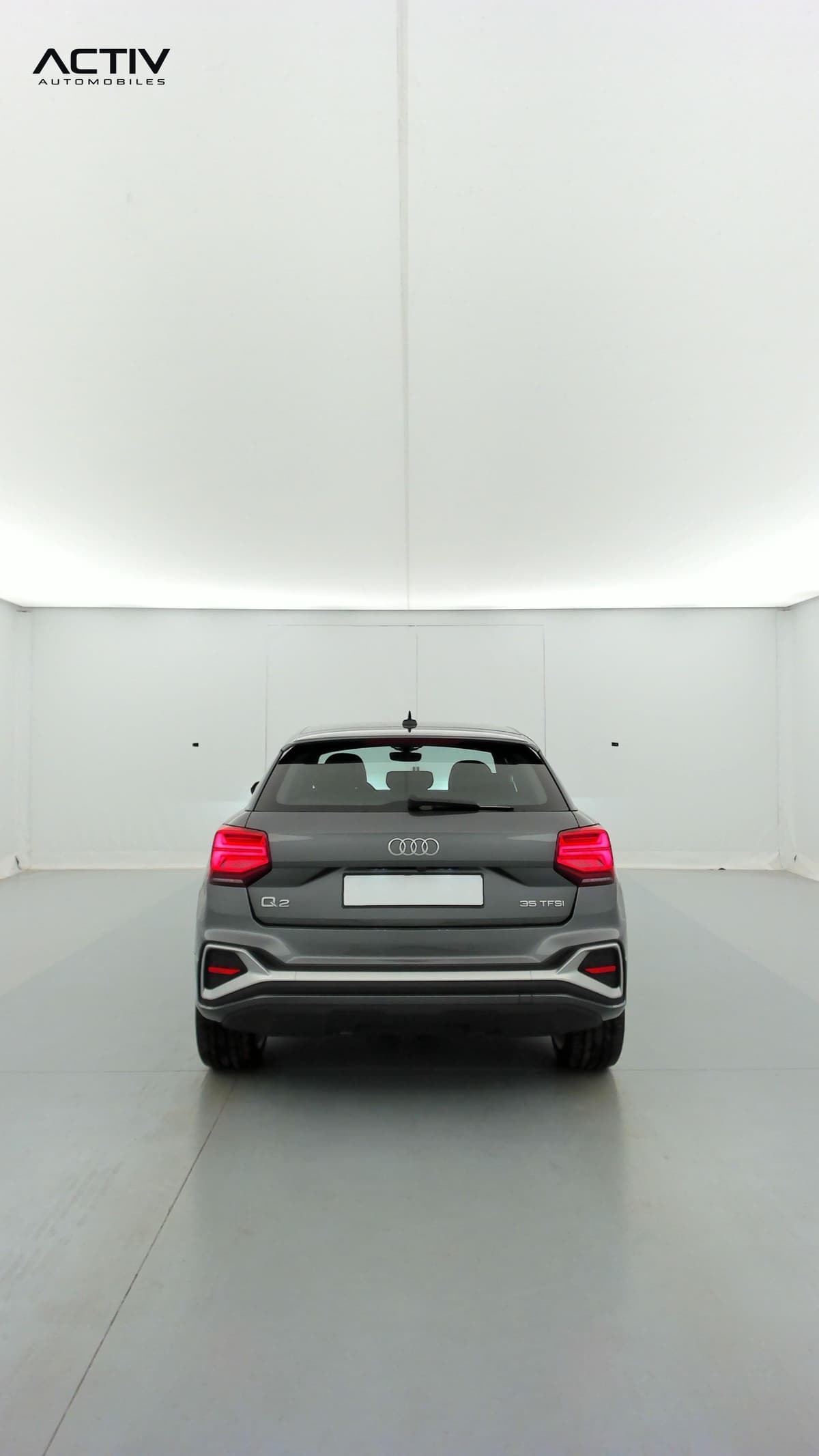 Audi Q2 : face arrière avec feux à LED et pare-chocs en peinture intégrale