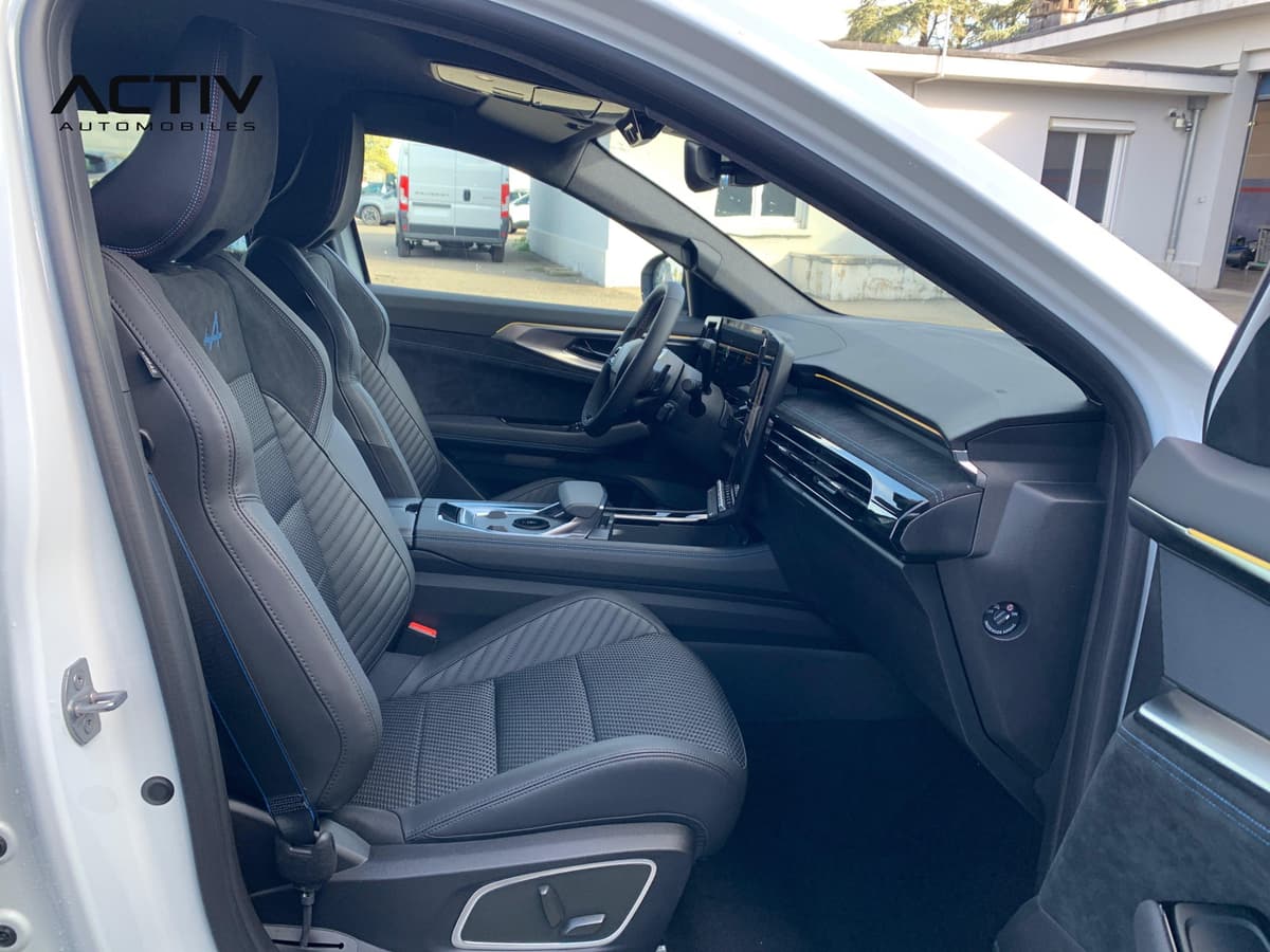 Renault Austral full hybrid E-Tech 200 ch Esprit Alpine 2026 d'occasion — photo 14 sur 20