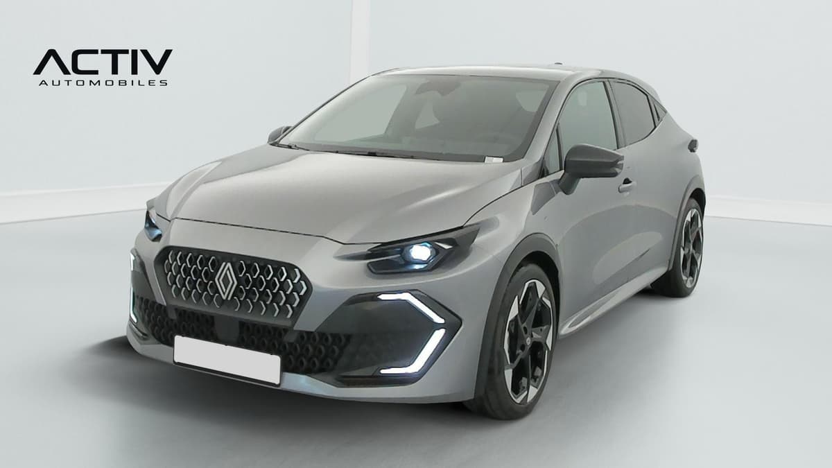 Renault Clio 6 : vue avant trois quarts droit, calandre en losanges et feux de jour à LED