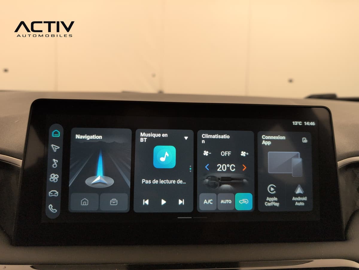 Mg MG3 : écran tactile avec menus navigation, musique Bluetooth, climatisation et CarPlay