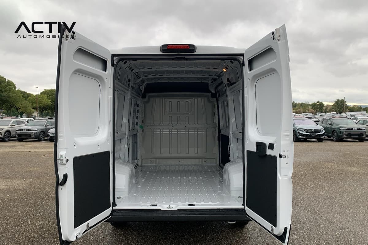 Peugeot Boxer Fourgon BOXER FGN DIESEL 140 CH L2H2 3.3 T MANUELLE ACTIVE 2026 d'occasion — photo 10 sur 20