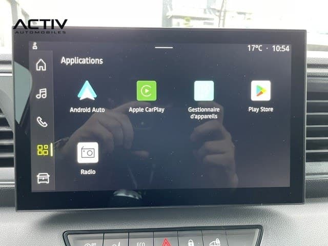Renault Master Fourgon : écran multimédia tactile avec les applications Android Auto et Apple CarPlay