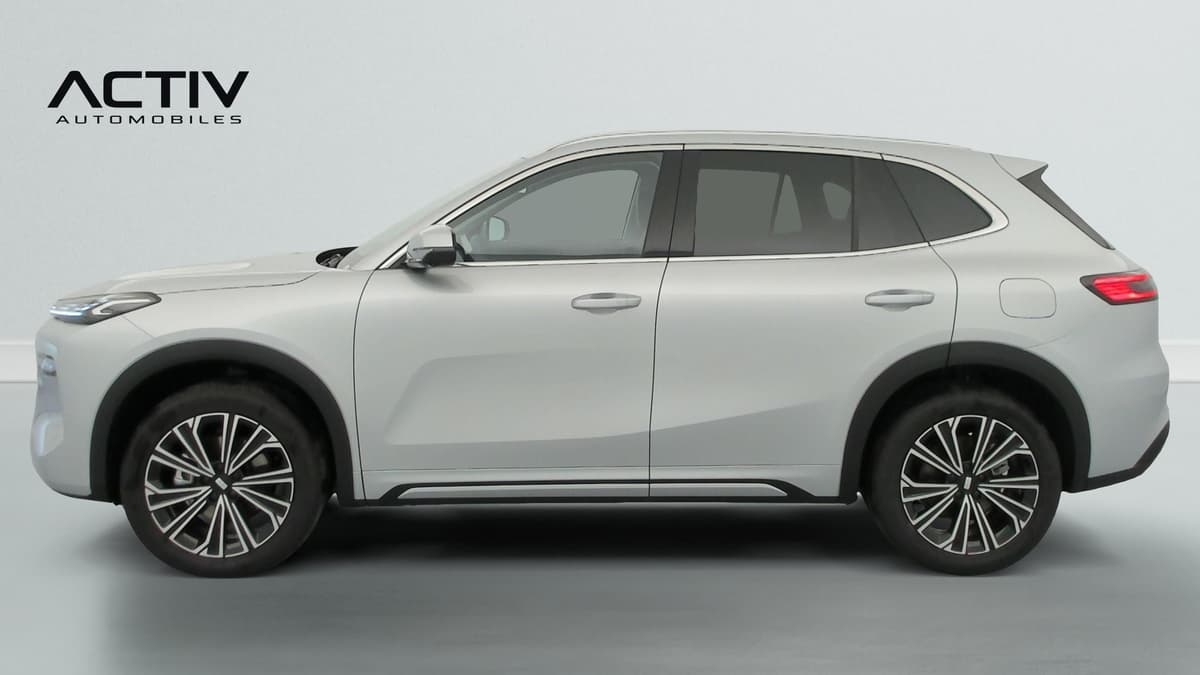 Geely Starray : profil gauche d'un SUV gris clair avec jantes alliage bicolores