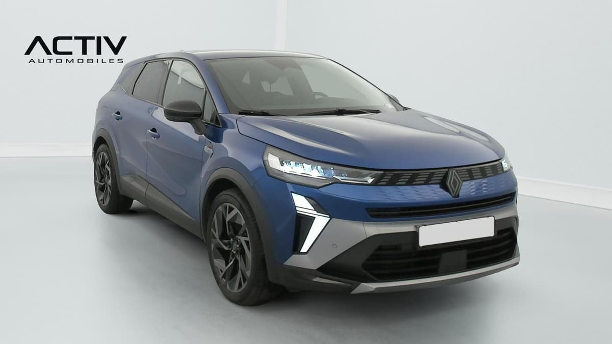 Renault Symbioz : vue avant trois quarts droit, carrosserie bleue et jantes sombres