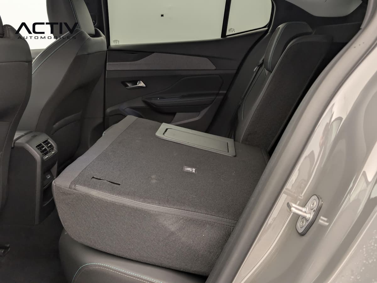 Peugeot 408 2025 – photo 12