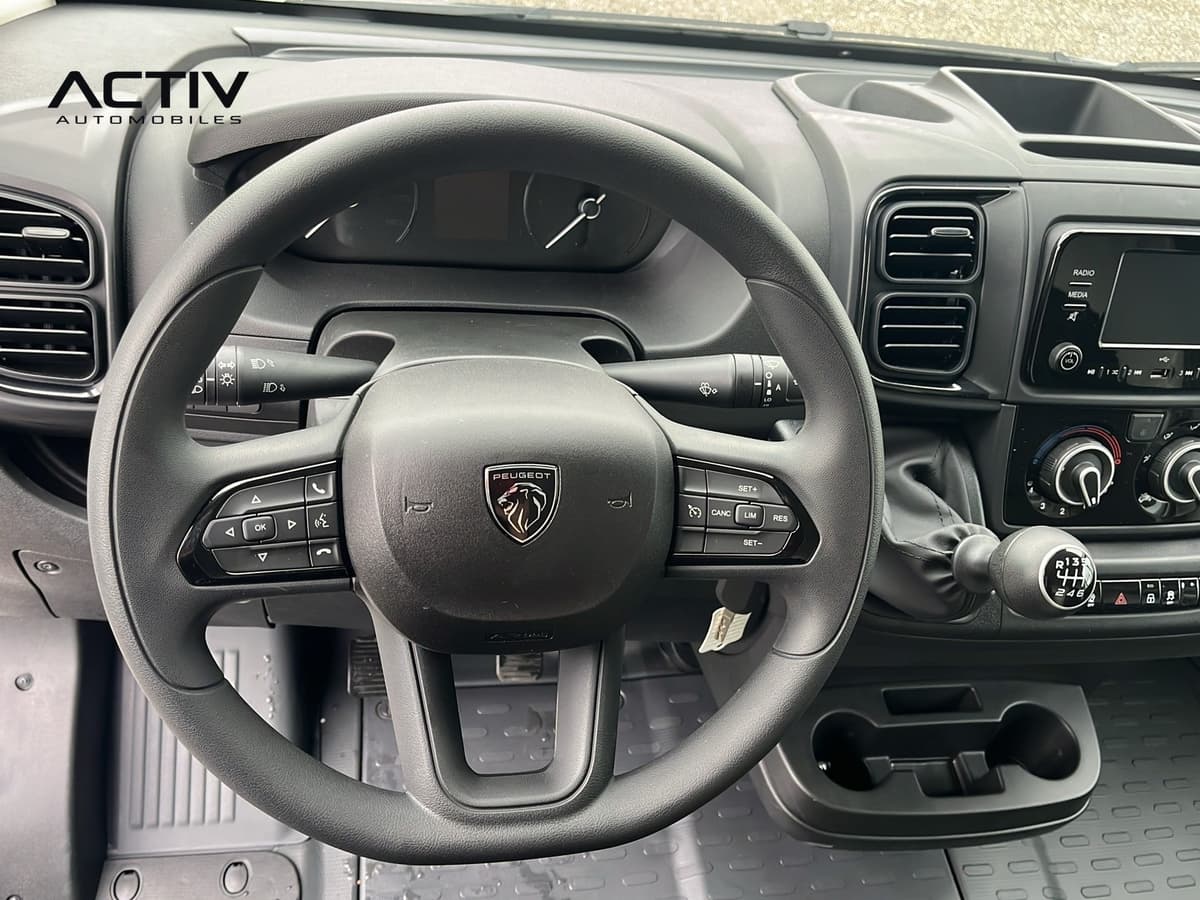 Peugeot Boxer Fourgon TOLE 3.3 T L2H2 BLUEHDI 140 S&S BVM6 2026 d'occasion — photo 14 sur 20