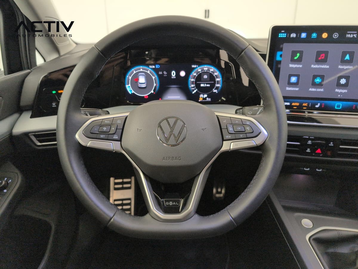 Volkswagen Golf 8 2025 – photo 14