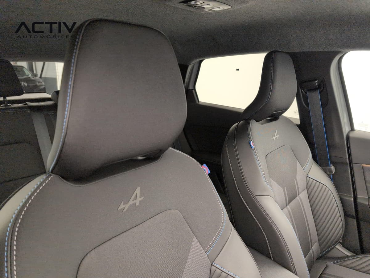 Renault Captur E-Tech full hybrid 160 ch esprit Alpine 2026 d'occasion — photo 10 sur 20