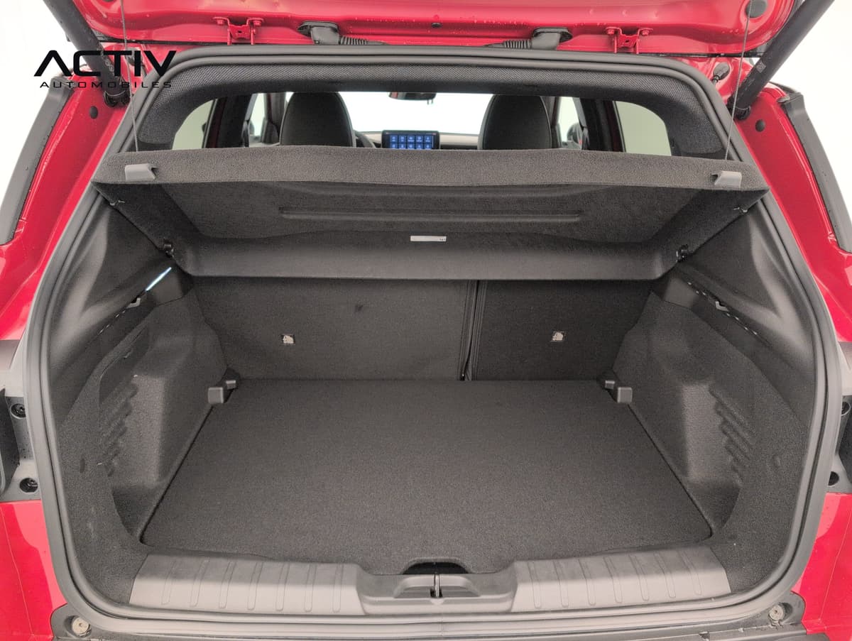 Jeep Avenger 1.2 Turbo T3 110 ch e-Hybrid BVR6 Summit 2026 d'occasion — photo 16 sur 20