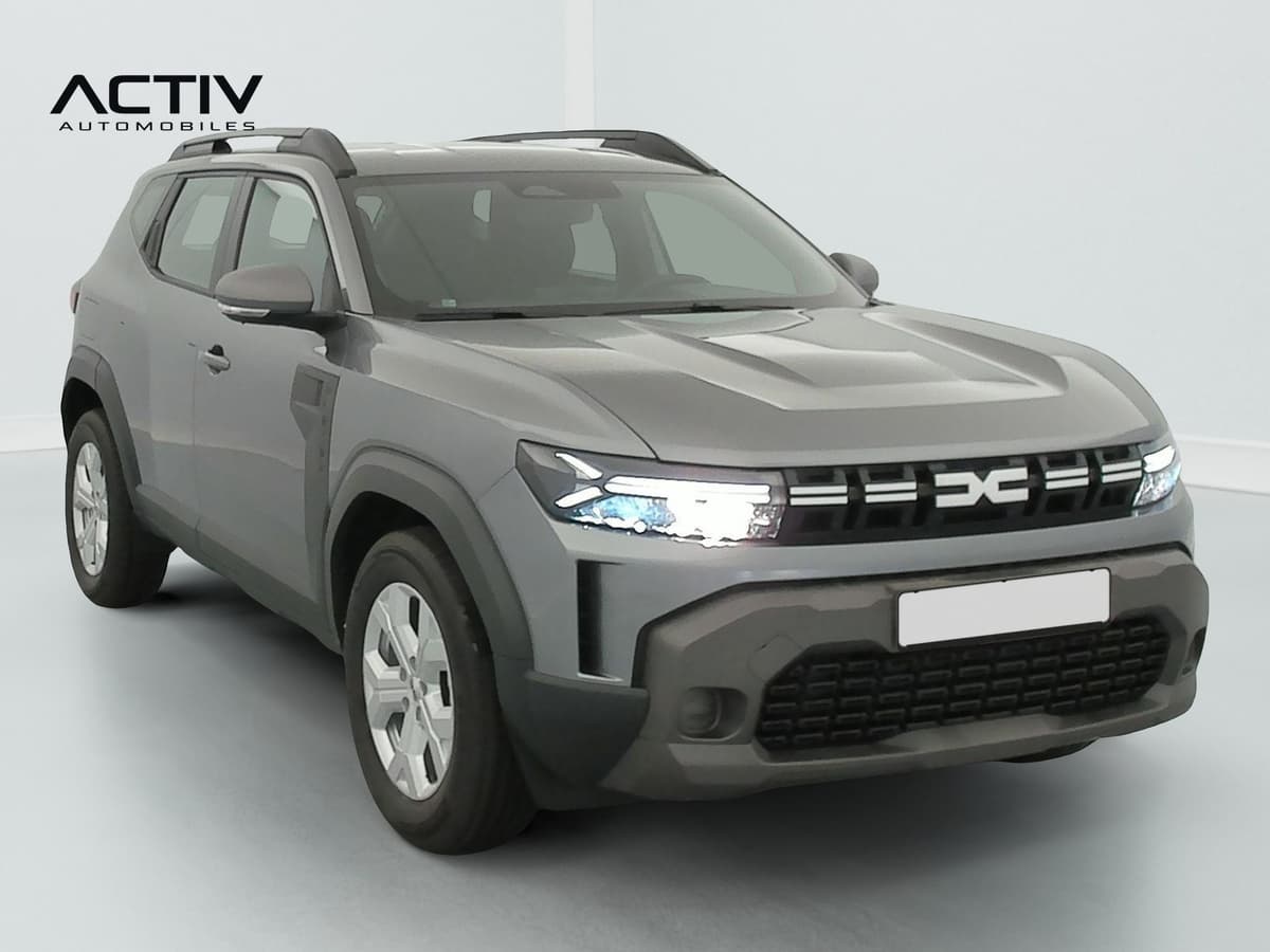 Dacia Duster : vue avant trois quarts gauche d'un SUV gris avec barres de toit