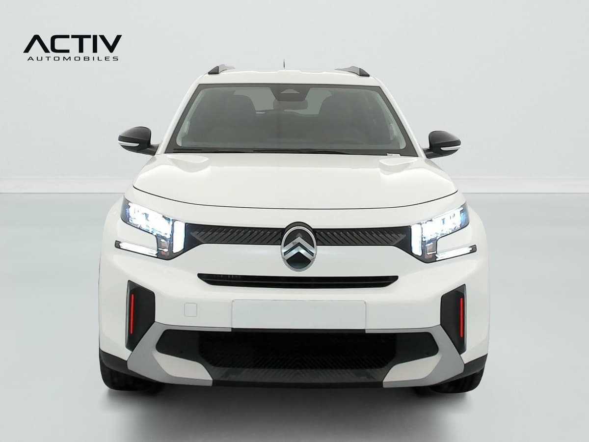 Citroën C3 Aircross : face avant blanche avec projecteurs à LED et barres de toit