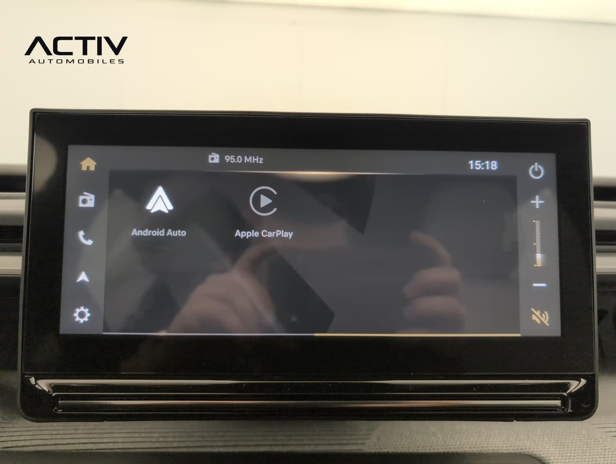 Citroën C3 Aircross : écran central tactile avec choix Android Auto et Apple CarPlay