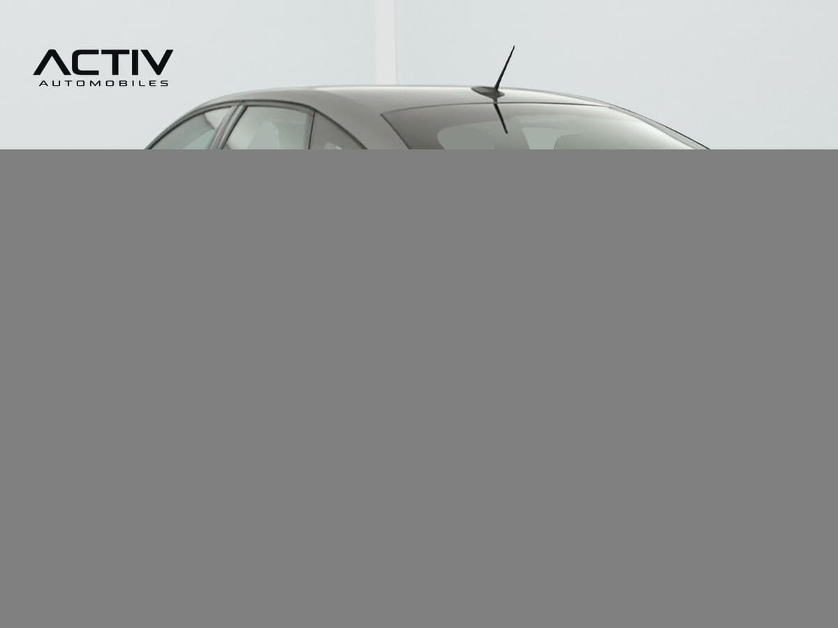 Citroën C4 : toit et vitres latérales du véhicule avec antenne de toit