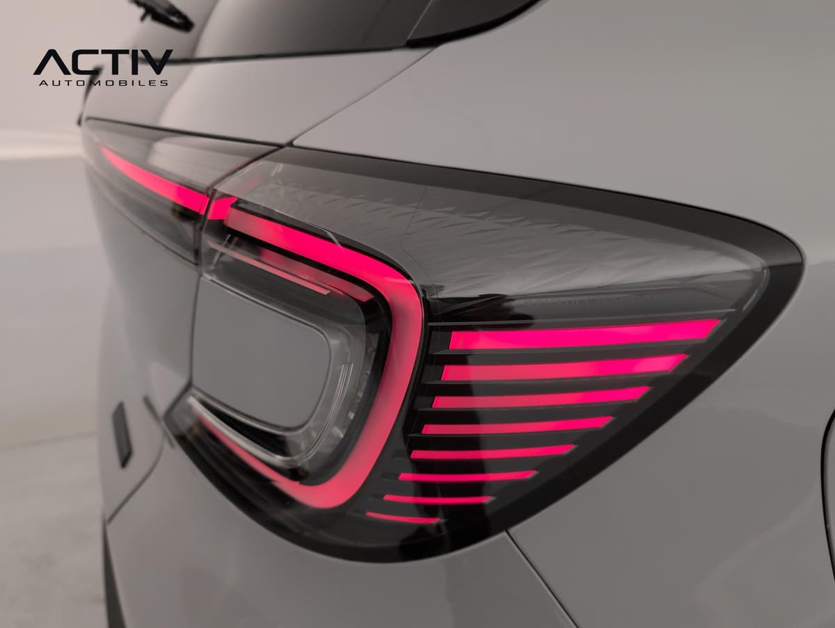 Renault Captur E-Tech full hybrid 160 ch esprit Alpine 2026 d'occasion — photo 13 sur 20