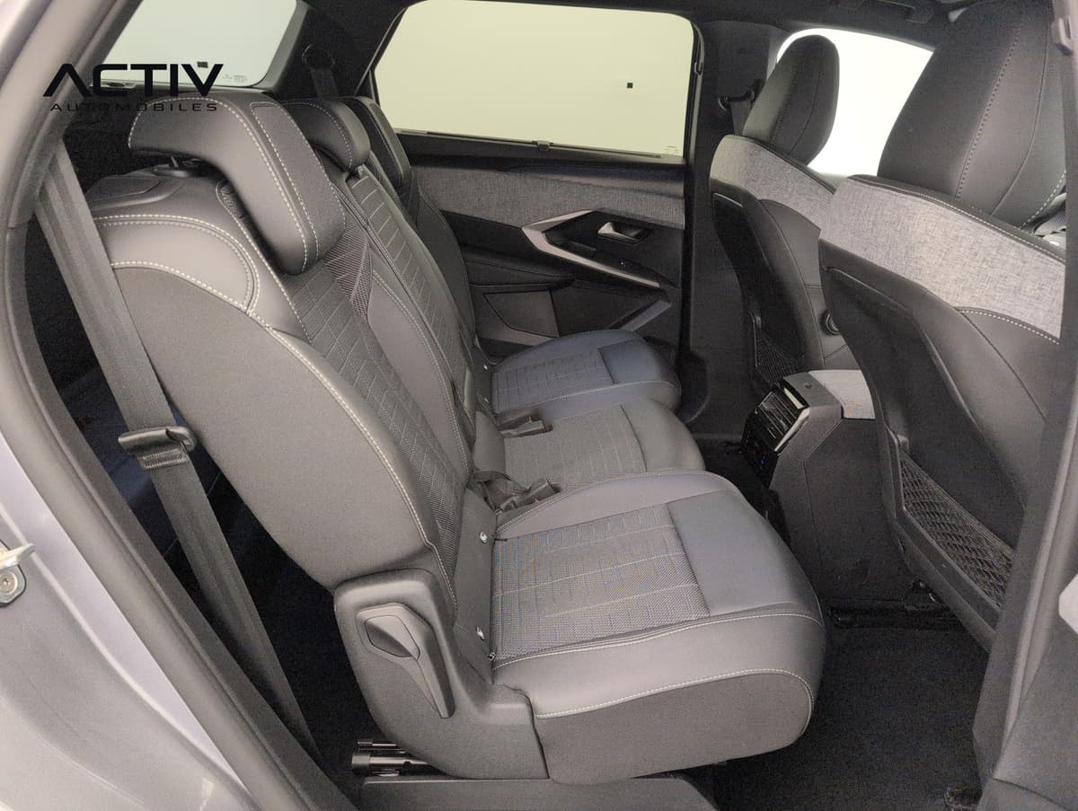 Peugeot 5008 HYBRID 145CH E-DCS6 GT 2025 d'occasion — photo 10 sur 20