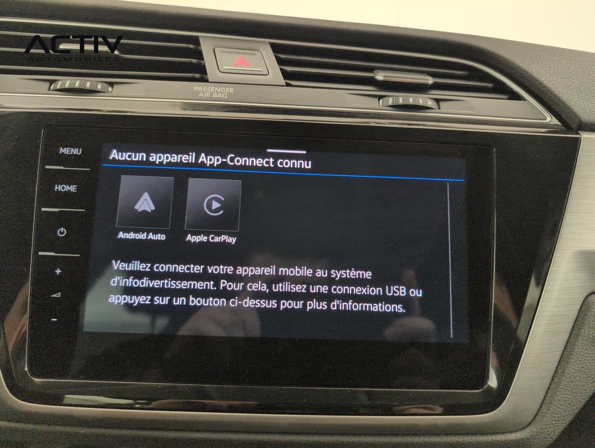 Volkswagen Touran : écran central tactile avec menu App-Connect, Android Auto et Apple CarPlay