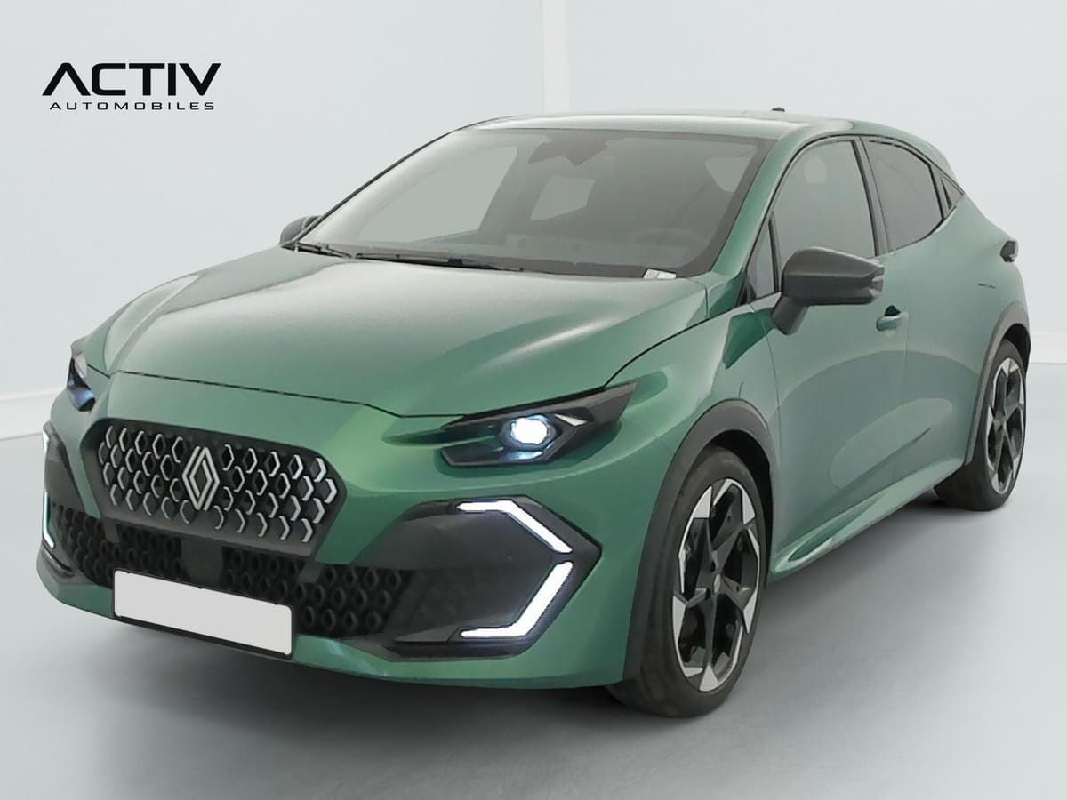 Renault Clio 6 : vue avant trois quarts droit, verte, avec projecteurs LED allumés et jantes noires