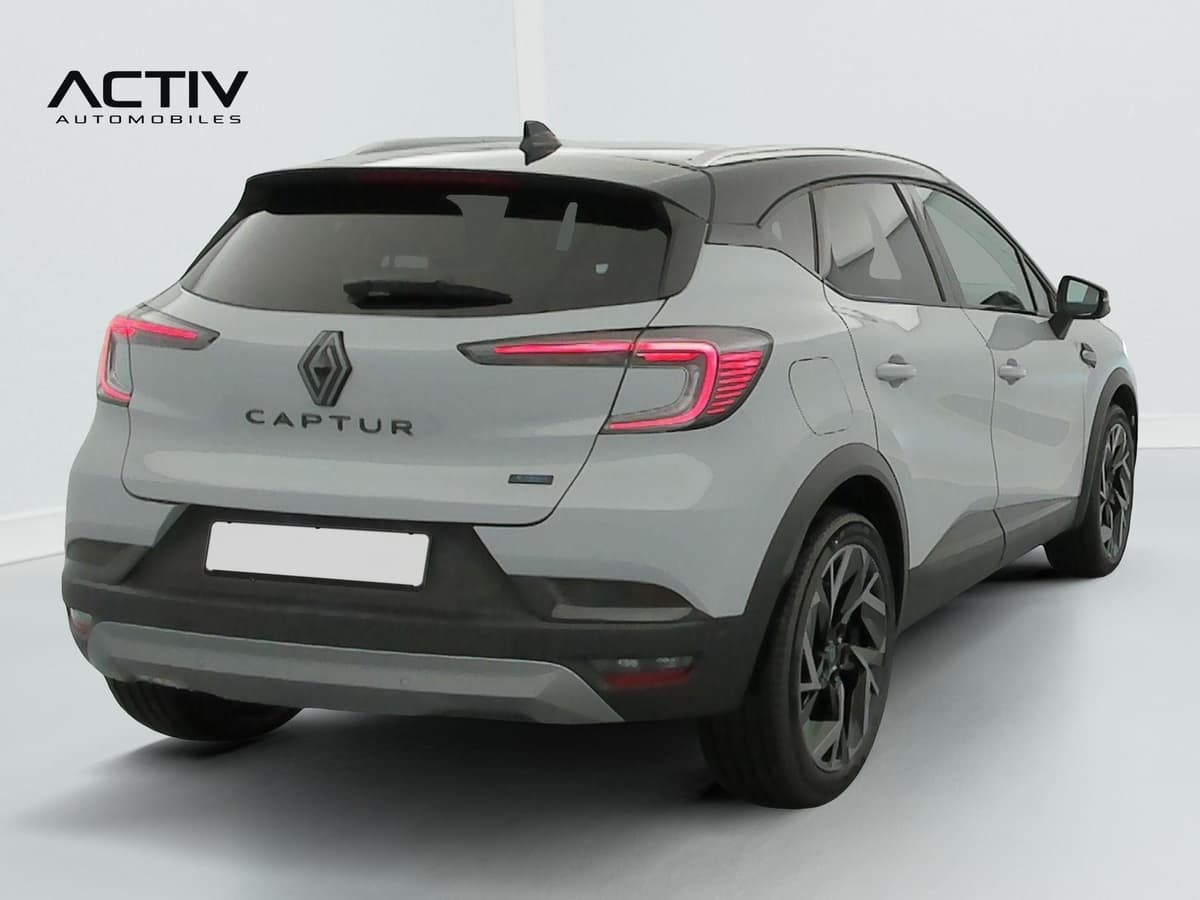 Renault Captur E-Tech full hybrid 160 ch esprit Alpine 2026 d'occasion — photo 7 sur 20