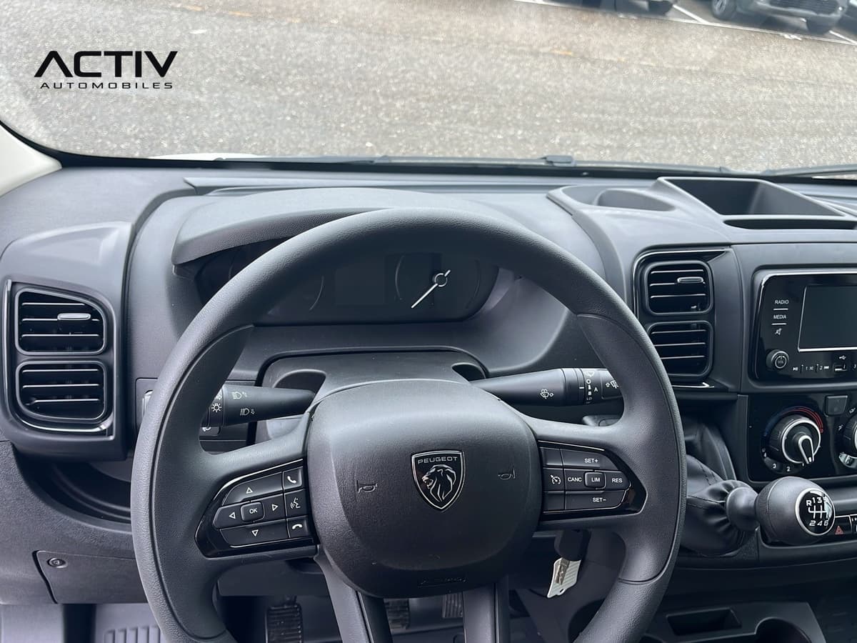 Peugeot Boxer Fourgon TOLE 3.3 T L2H2 BLUEHDI 140 S&S BVM6 2026 d'occasion — photo 13 sur 20