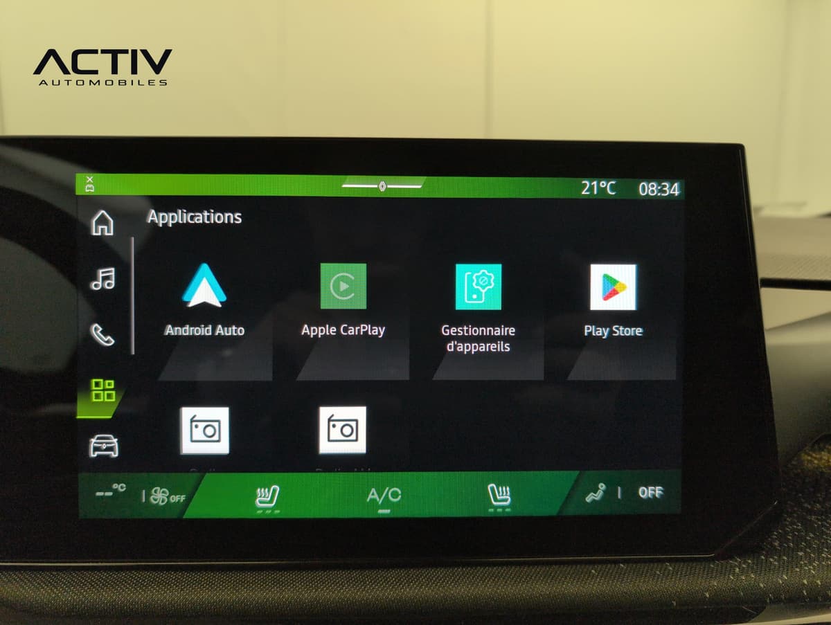 Renault Clio 6 : écran central tactile affichant le menu des applications
