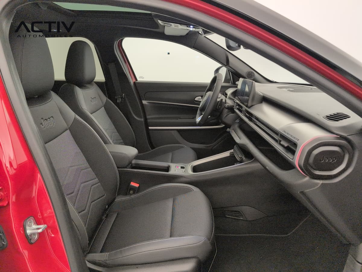 Jeep Avenger 1.2 Turbo T3 110 ch e-Hybrid BVR6 Summit 2026 d'occasion — photo 11 sur 20