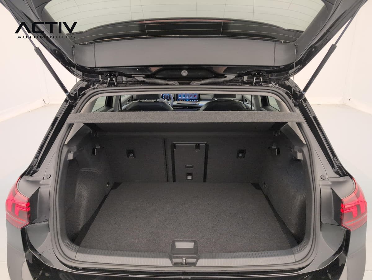 Volkswagen Golf 8 2025 – photo 11