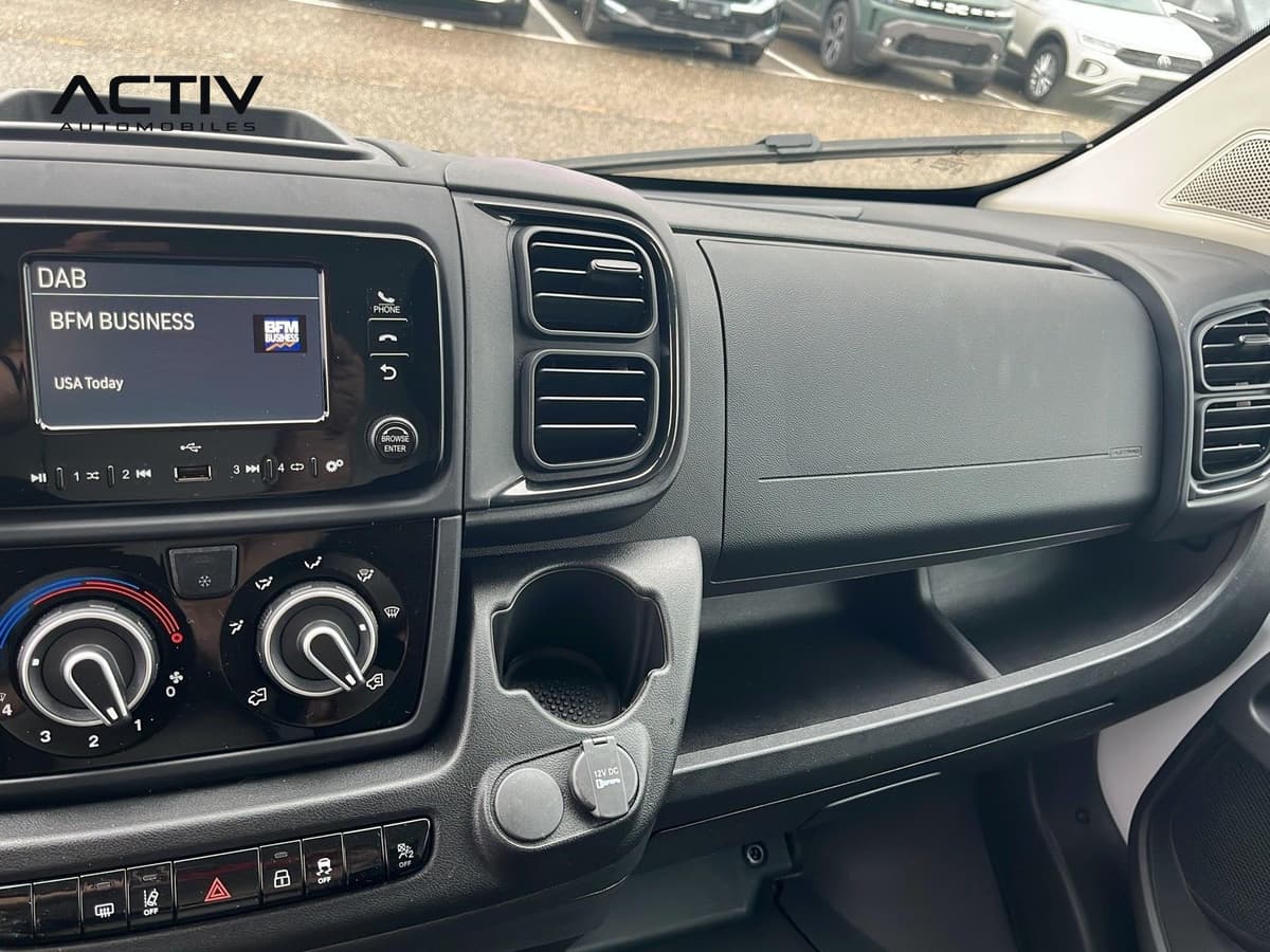 Peugeot Boxer Fourgon TOLE 3.3 T L2H2 BLUEHDI 140 S&S BVM6 2026 d'occasion — photo 20 sur 20