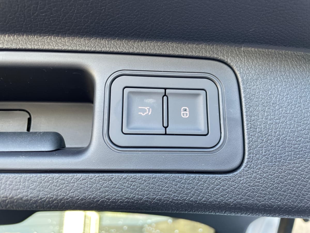 BYD Seal U 1.5l DM-i 218 ch PHEV Boost 2026 d'occasion — photo 14 sur 20