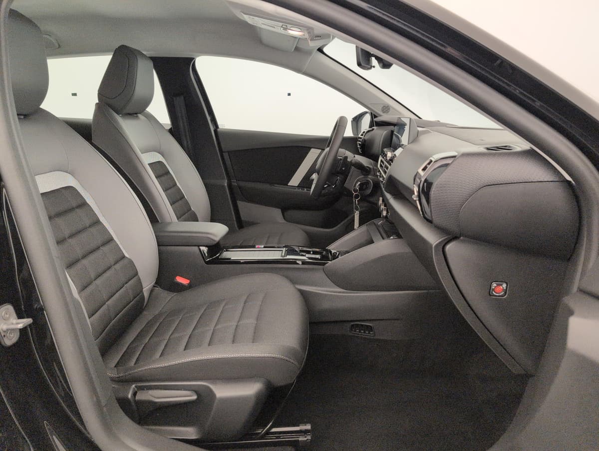 Citroën C4 Hybride 145 ch e-DCS6 Plus 2025 d'occasion — photo 9 sur 20