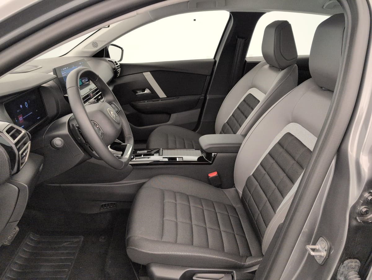 Citroën C4 Hybride 145 ch e-DCS6 Plus 2025 d'occasion — photo 16 sur 20