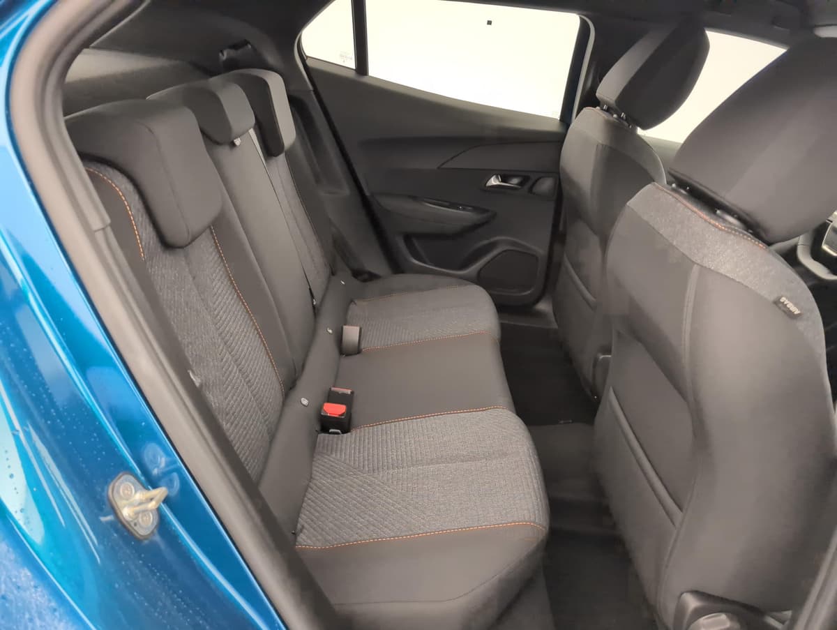 Peugeot 2008 Hybrid 110 ch e-DCS6 Edition 2026 d'occasion — photo 9 sur 20