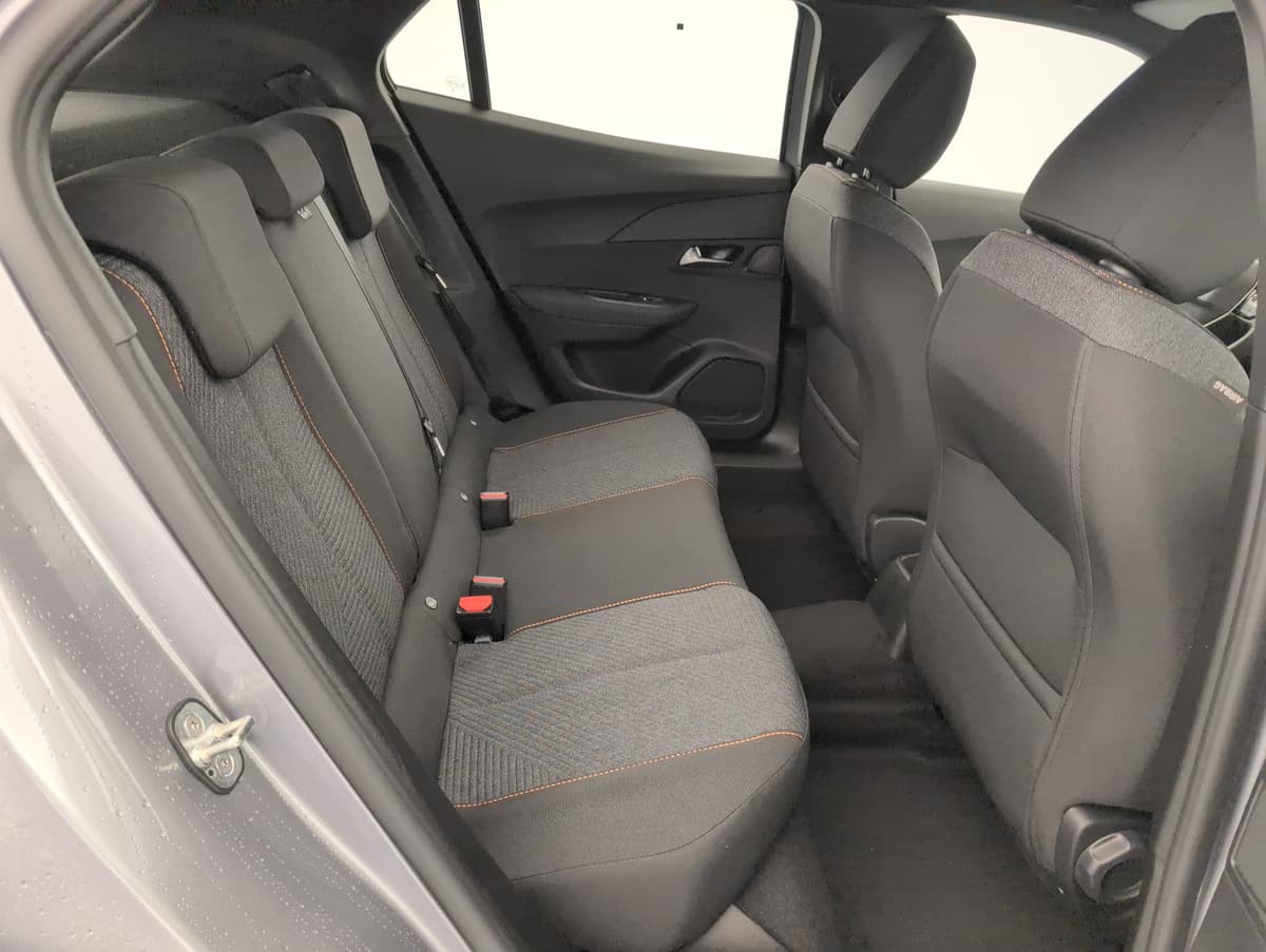 Peugeot 2008 Hybrid 110 ch e-DCS6 Edition 2026 d'occasion — photo 9 sur 20