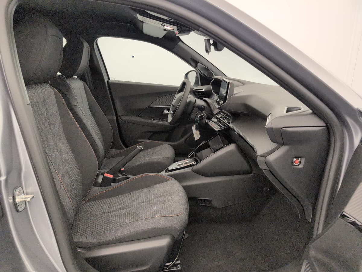 Peugeot 2008 Hybrid 110 ch e-DCS6 Edition 2026 d'occasion — photo 10 sur 20