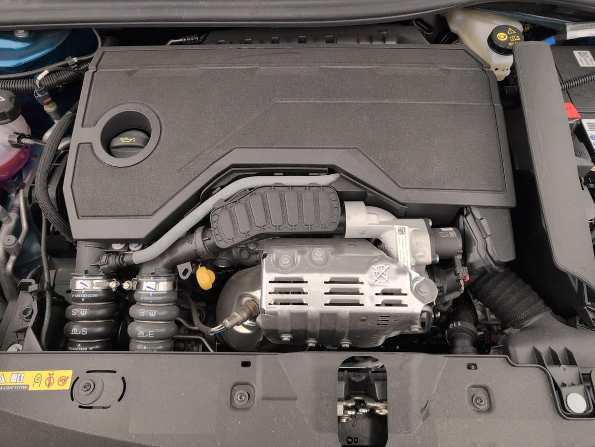 Peugeot 2008 Hybrid 110 ch e-DCS6 Edition 2026 d'occasion — photo 19 sur 20
