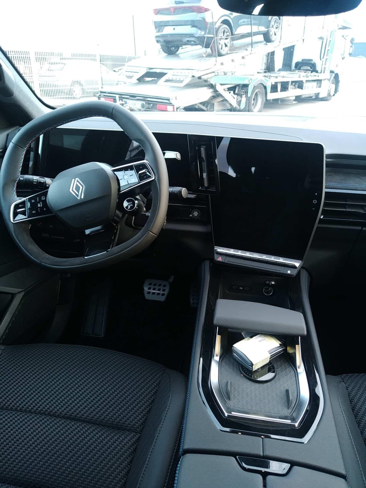 Renault Austral full hybrid E-Tech 200 ch Esprit Alpine 2026 d'occasion — photo 12 sur 13