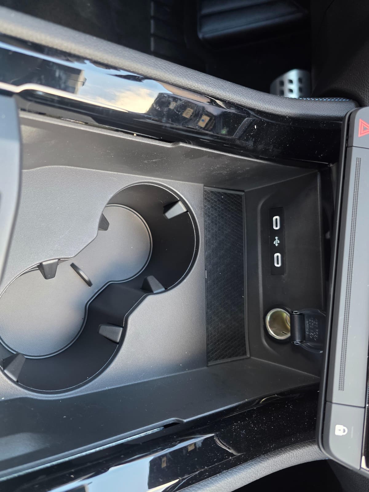 Renault Austral full hybrid E-Tech 200 ch Esprit Alpine 2026 d'occasion — photo 15 sur 20