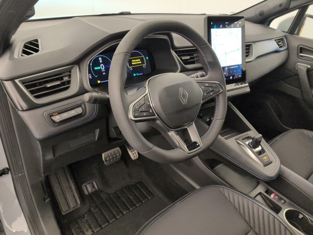 Renault Captur E-Tech full hybrid 160 ch esprit Alpine 2026 d'occasion — photo 20 sur 20