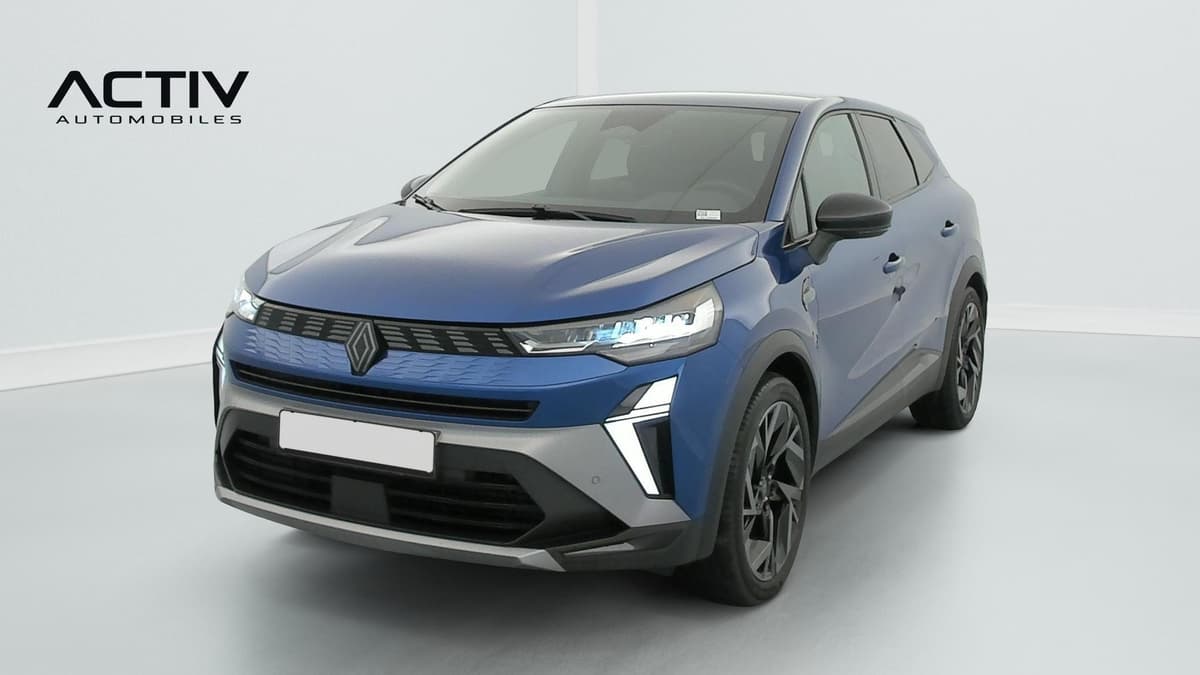 Renault Symbioz : vue avant trois quarts gauche, carrosserie bleue et jantes noires