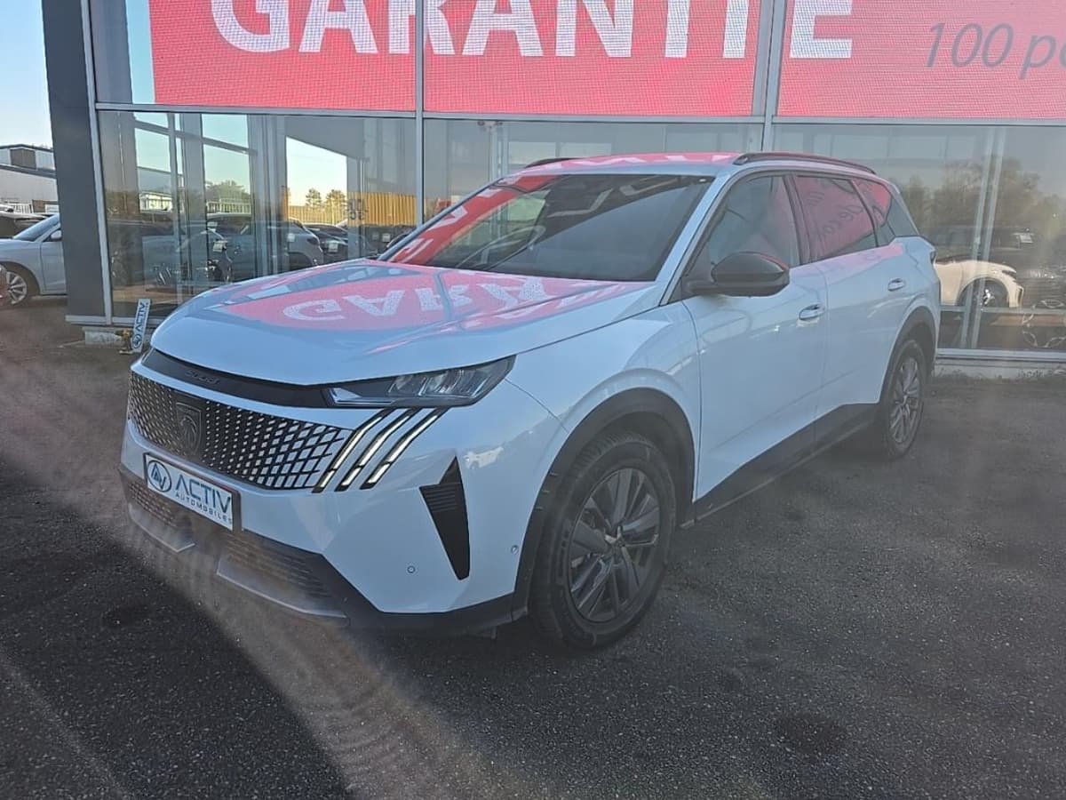 Peugeot 5008 2025 d'occasion, boîte automatique, essence, 10 214 km