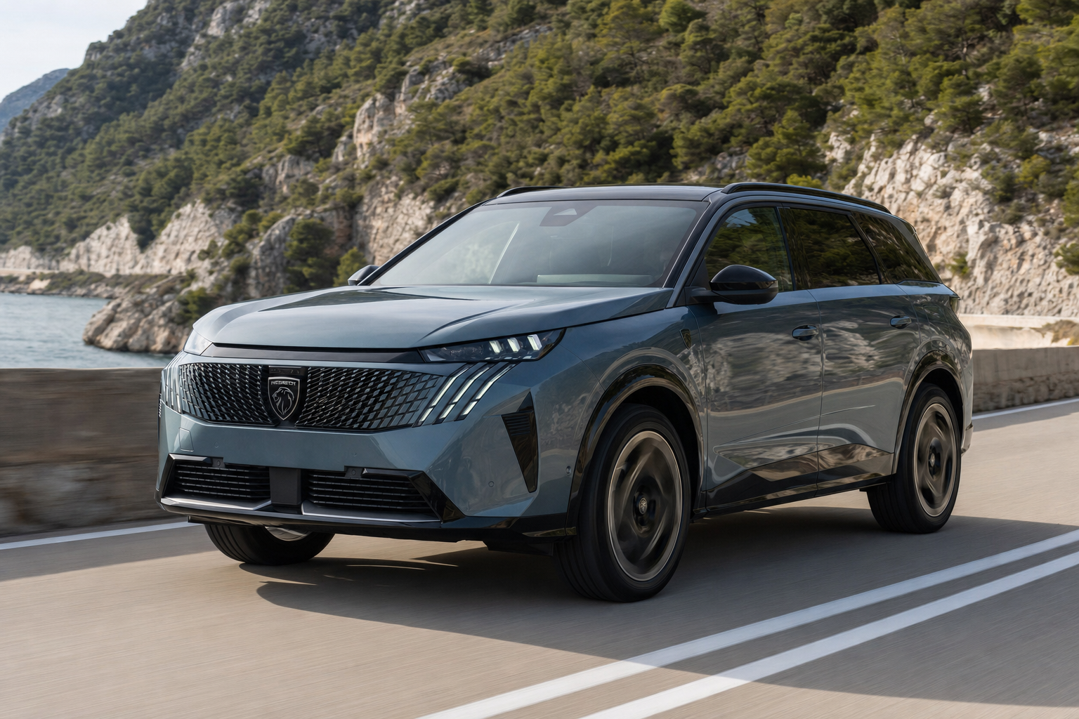 Comparatif SUV familial : Peugeot 5008, Austral ou Duster